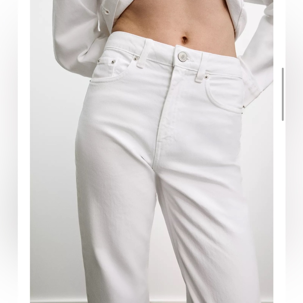 NWT Zara Mom Fit High Waisted Jeans White Denim Jeans 100% Cotton Size US 4 - Picture 5 of 11
